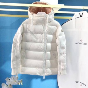 Пуховик Moncler N1385