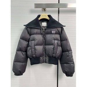 Пуховик Miu Miu H1495
