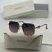Солнцезащитные очки Valentino Q1244