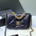 Сумка Chanel 19 RE3650