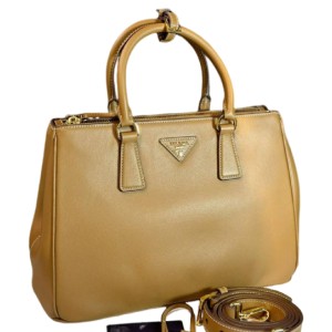 Сумка Prada Galleria Saffiano leather bag RN1005
