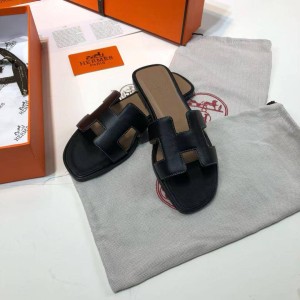 Шлепанцы Hermes B3009