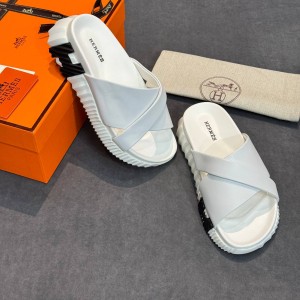 Шлепанцы Hermes F5145