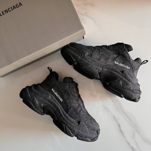 Кроссовки Balenciaga F5299