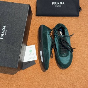 Кроссовки Prada Collapse Re F5315