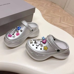 Шлепанцы Balenciaga F5957