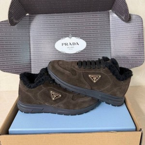 Зимние кроссовки Prada F6848