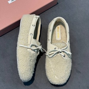 Зимние лоферы Miu Miu F7000