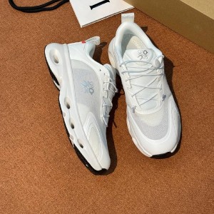 Кроссовки Loewe Cloudsolo F7108