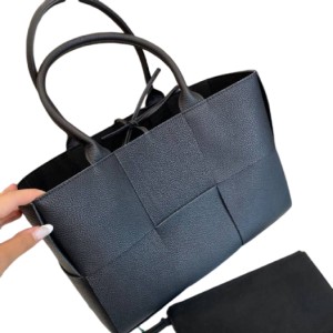 Сумка Bottega Veneta Arco Tote RN1083