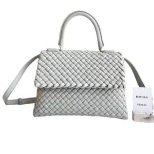 Сумка Bottega Veneta Patti Shoulder Bag RN1556