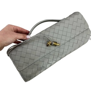 Сумка Bottega Veneta Andiamo Clutch RN1862