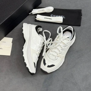 Кроссовки Chanel F6287