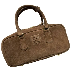 Сумка Miu Miu Arcadie Leather Bag L4767