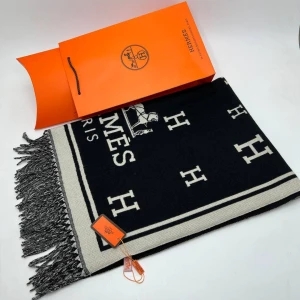 Шарф Hermes LF1374