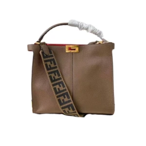 Сумка Fendi Peekaboo R2514