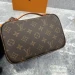 Сумка Louis Vuitton Utility Crossbody Bag RR5908
