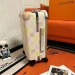 Чемодан Louis Vuitton Horizon 55 RR6220