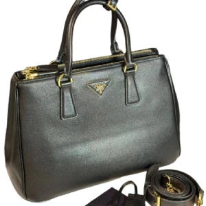 Сумка Prada Galleria Saffiano leather bag RN1007