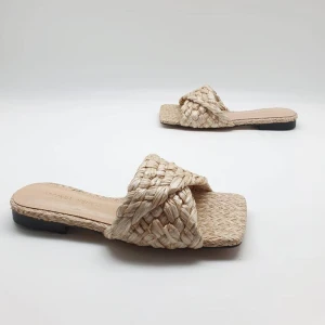 Шлепанцы Bottega Veneta B2748