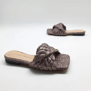 Шлепанцы Bottega Veneta B2753