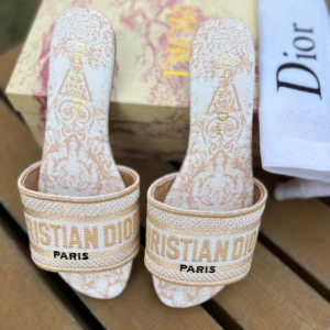 Шлепанцы Christian Dior B3053
