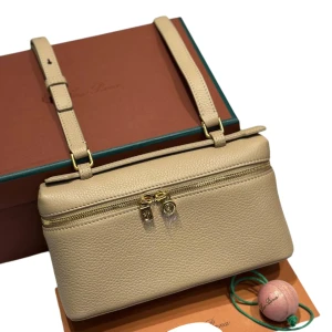 Сумка Loro Piana Extra Pocket RN1610