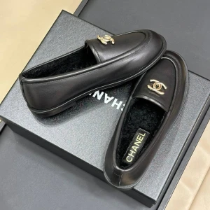Зимние лоферы Chanel F4432