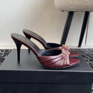 Босоножки Saint Laurent F5237