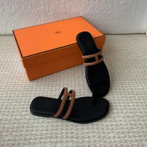 Шлепанцы Hermes F5322