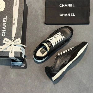 Кроссовки Chanel F5371