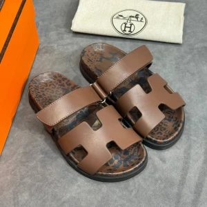 Шлепанцы Hermes F5399