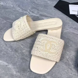 Шлепанцы Chanel F5485