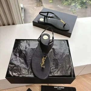 Босоножки Saint Laurent F5568