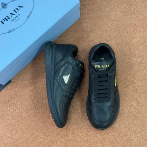 Кроссовки Prada F5739