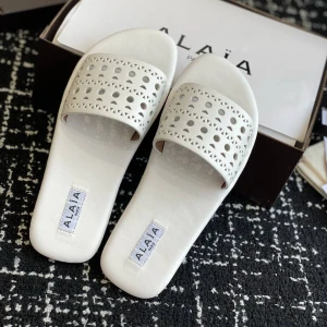 Шлепанцы Alaia F5815