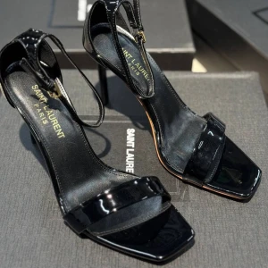 Босоножки Saint Laurent F6045