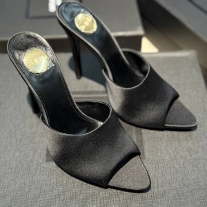 Босоножки Saint Laurent F6044