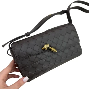 Сумка Bottega Veneta Andiamo Mini RN1451