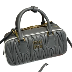 Сумка Miu Miu Arcadie Leather Bag RN1596
